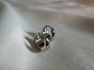 silver tear drop earrings