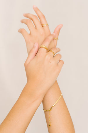 gold snake chain bracelet