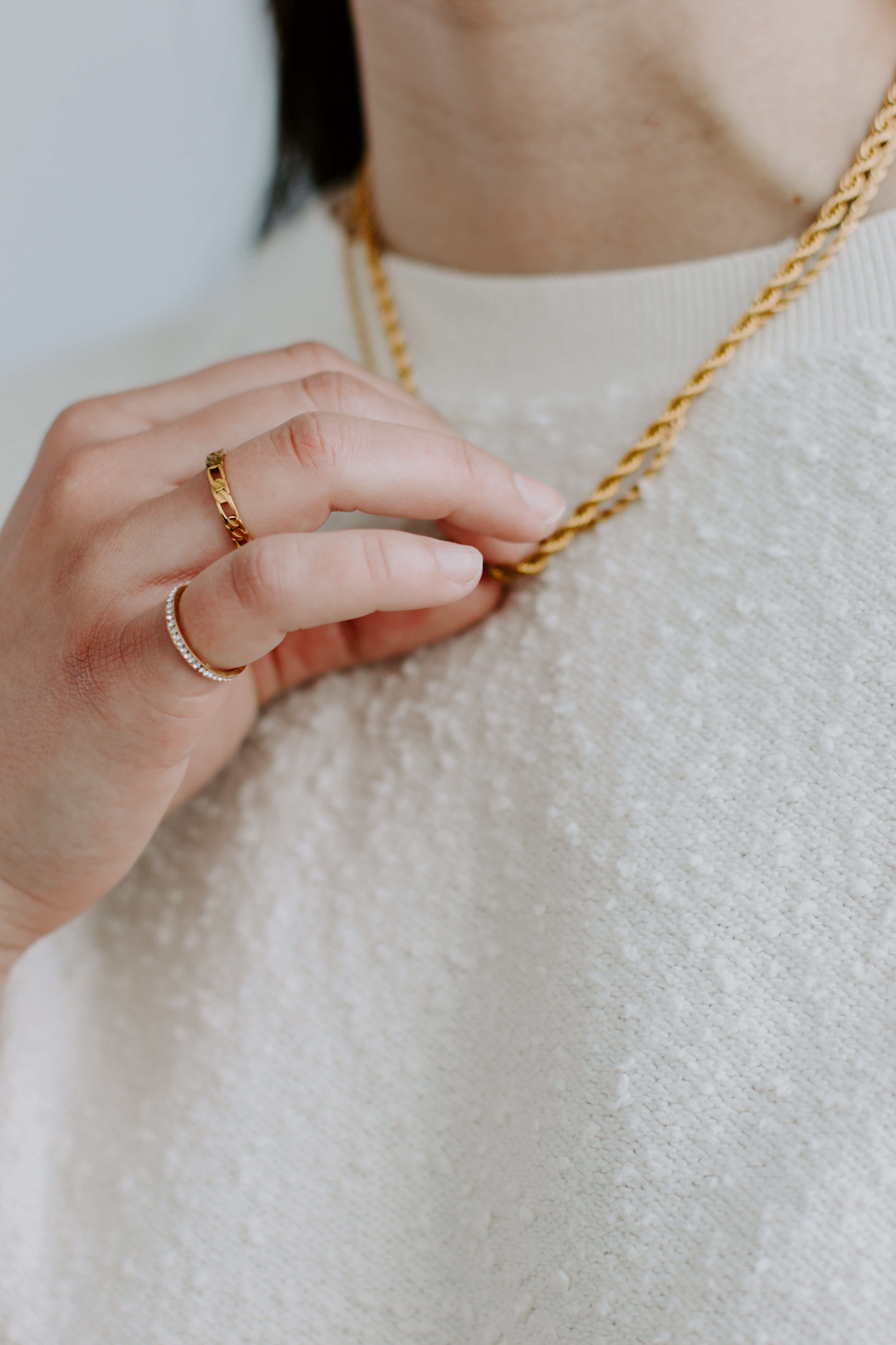Chain style ring to compliment your growing ring stack! 14K Gold Plated Hypoallergenic Tarnish Resistant Available sizes: 6, 7, 8 | Sarah Ring | Non-tarnish 14k Jewellery EasyClubCo