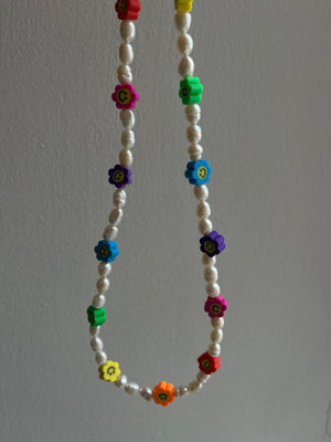 happy flower beads & pearl necklace