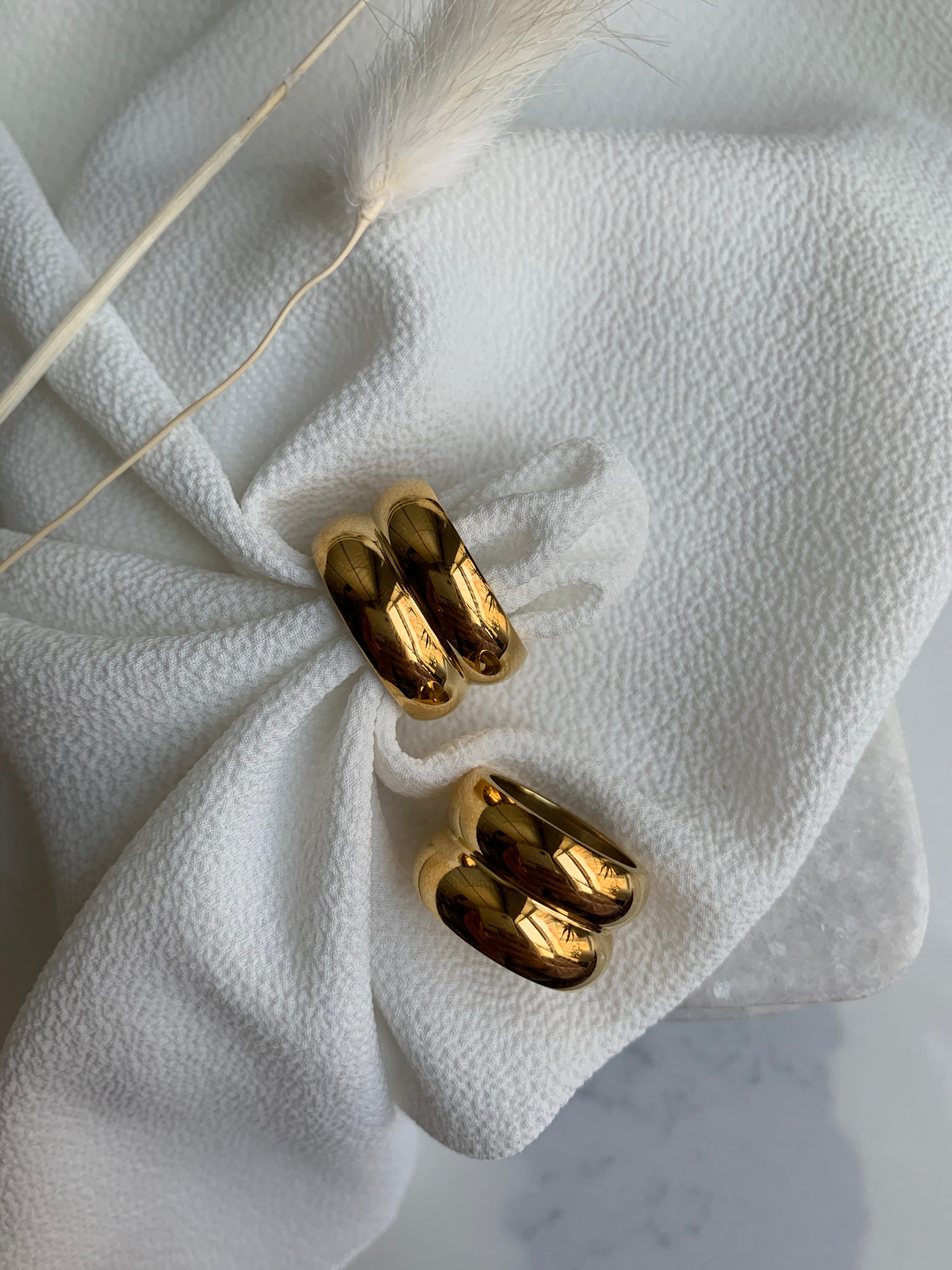 Double stacked, double the power, double the style, double the opportunity! 14K Gold Plated Hypoallergenic Tarnish Resistant Available sizes: 6, 7, 8 | Olivia Ring | Non-tarnish 14k Jewellery EasyClubCo