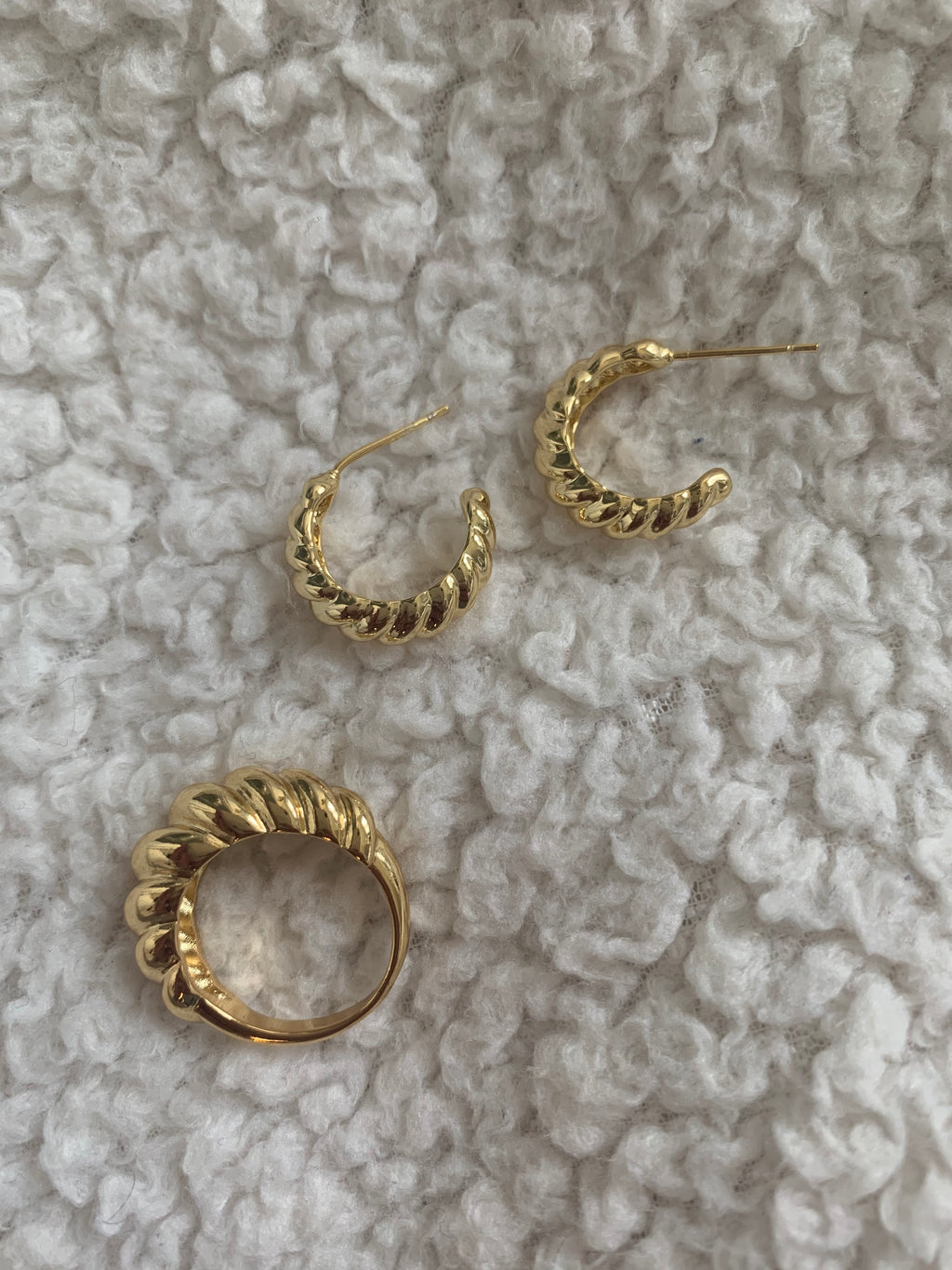 The most in style set right now. A croissant ring paired with matching croissant earrings, have your croissant & wear it too! 14K Gold Plated Hypoallergenic Tarnish Resistant Ring Sizes: 5, 6, 7 & 8 | Easy Croissant Set | Handmade Jewelry EasyClubCo