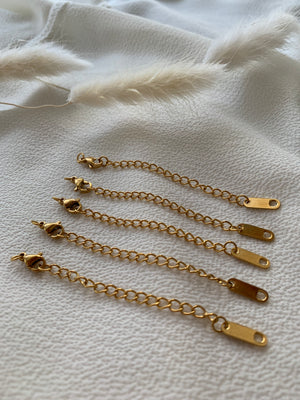 Extend the length, easily or make your chains any length that you'd like! Create your own styles by adding an extender to a new or existing chain. 14K Gold Plated Hypoallergenic Tarnish Resistant 7cm extender with various attachment points | Easy Extender | Handmade Jewelry EasyClubCo