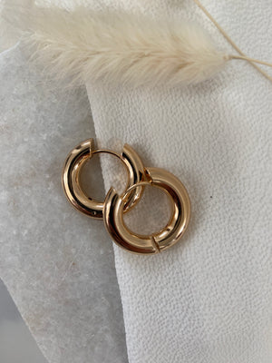 Bold, thick loops that will easily elevate any look! 14K Gold Plated Hypoallergenic Tarnish Resistant 16mm hoops, 6mm thickness | Thick Easy Loops | Non-tarnish 14k Jewellery EasyClubCo